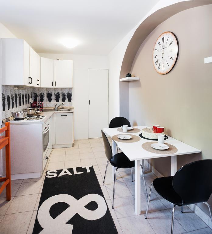 Apartments Vega Любляна Стая снимка