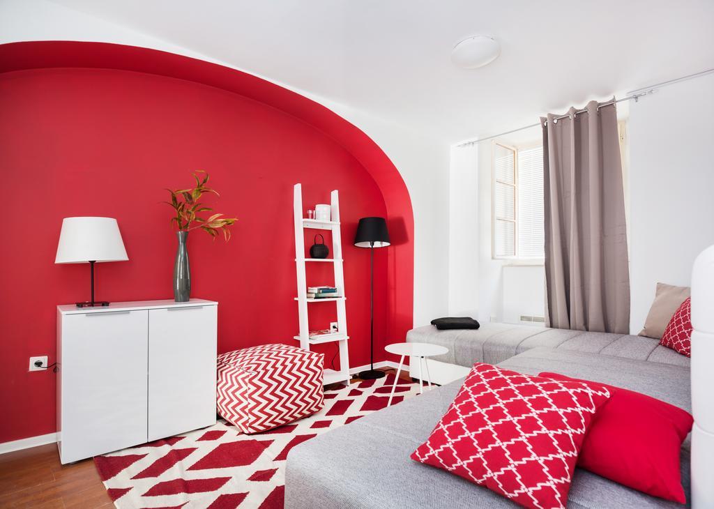 Apartments Vega Любляна Стая снимка