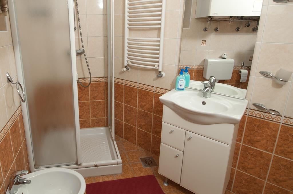 Apartments Vega Любляна Стая снимка