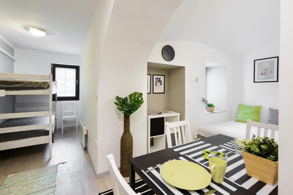 Apartments Vega Любляна Екстериор снимка